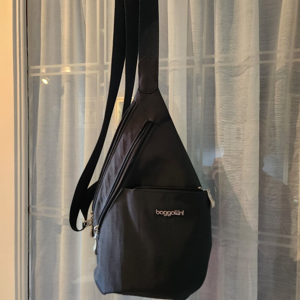 Blue Baggalini crossbody, backpack, sling